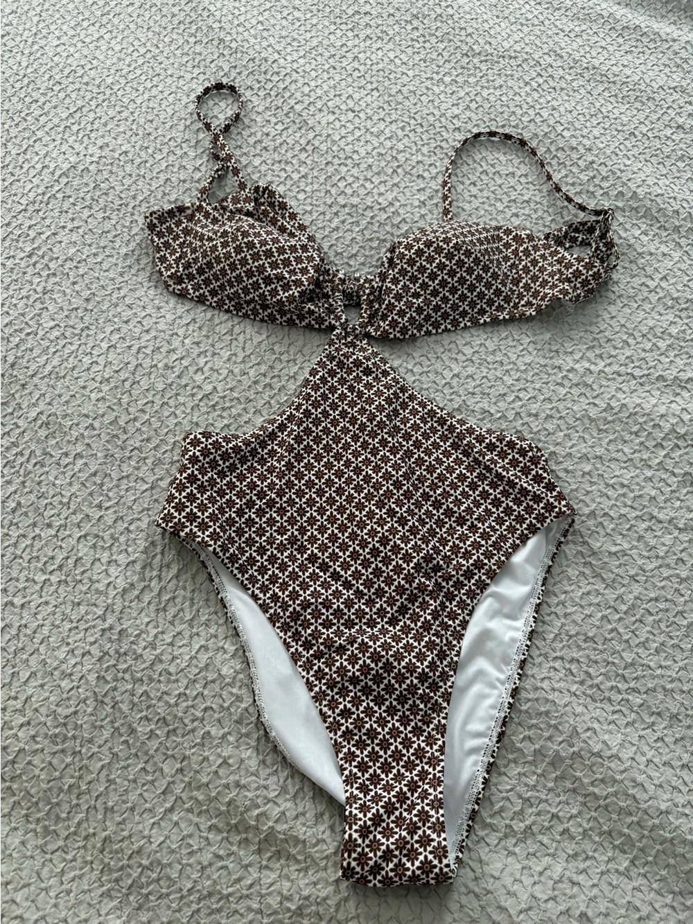 Cupshe Brown & White Geometric Cutout One-Piece Swimsuit